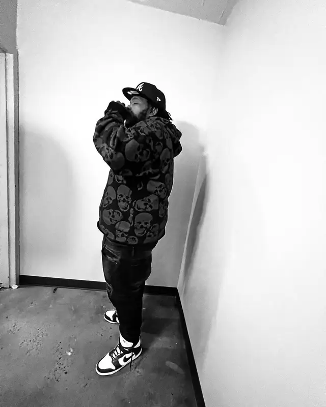 Biggaveli outfit in Vlone, Nike, and New Era, 2022