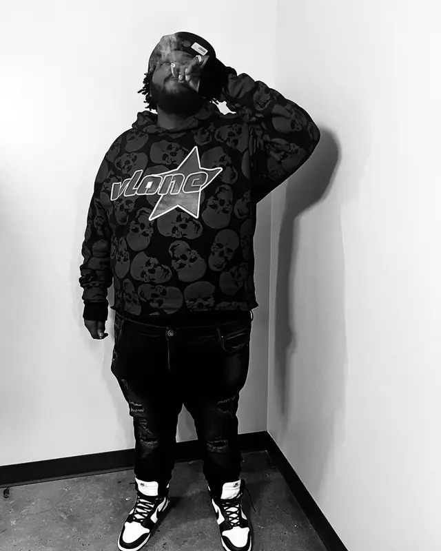 Biggaveli outfit in Vlone, Nike, and New Era, 2022
