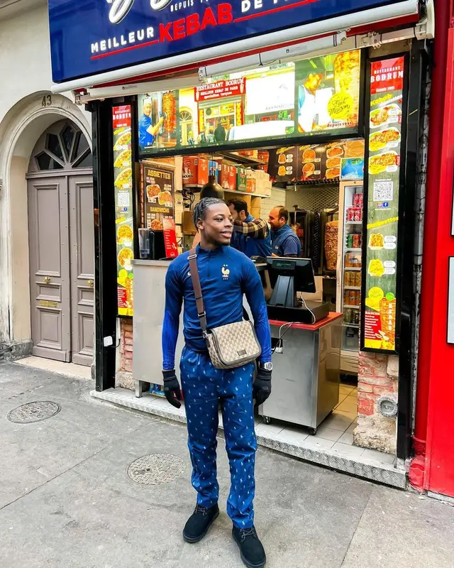 Beendo Z outfit in Nike, Gucci, and The North Face, 2022