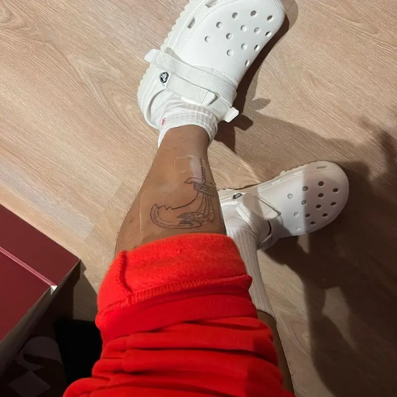 Green Montana outfit in Adidas and Crocs, 2022