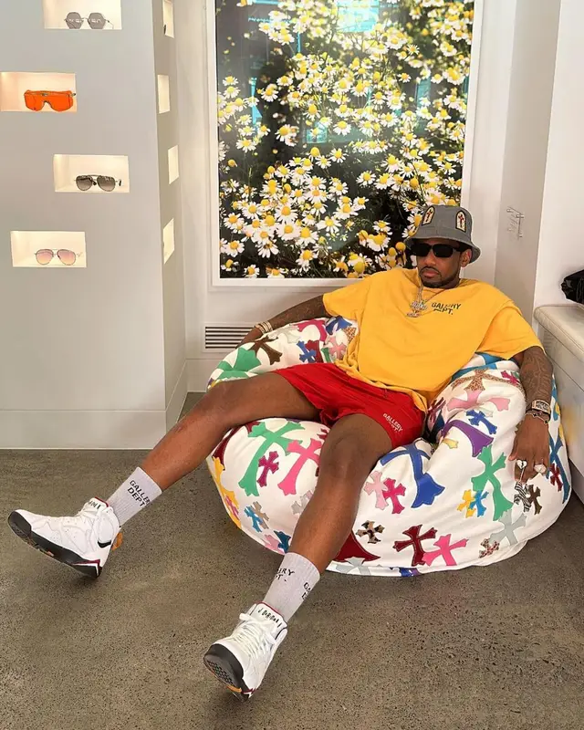 Fabolous outfit in Gallery Dept., Nike, and The Fitted Gallery, 2023
