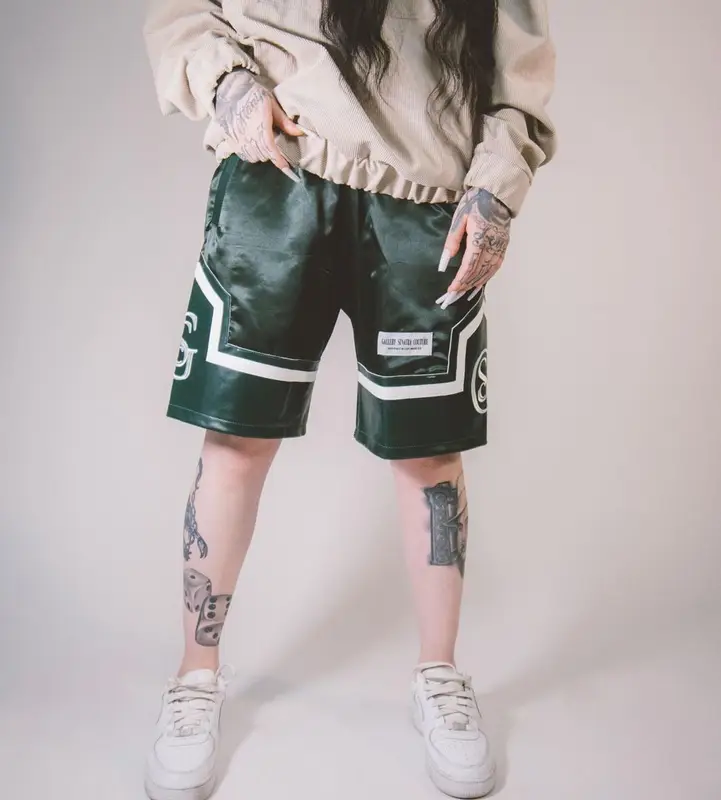Lady XO outfit in Gallery Sinatra Couture and Nike, 2022
