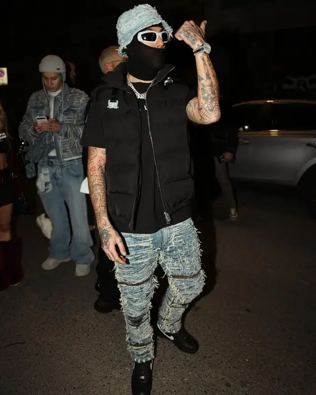 Sfera Ebbasta outfit in Alyx and Nike, 2023