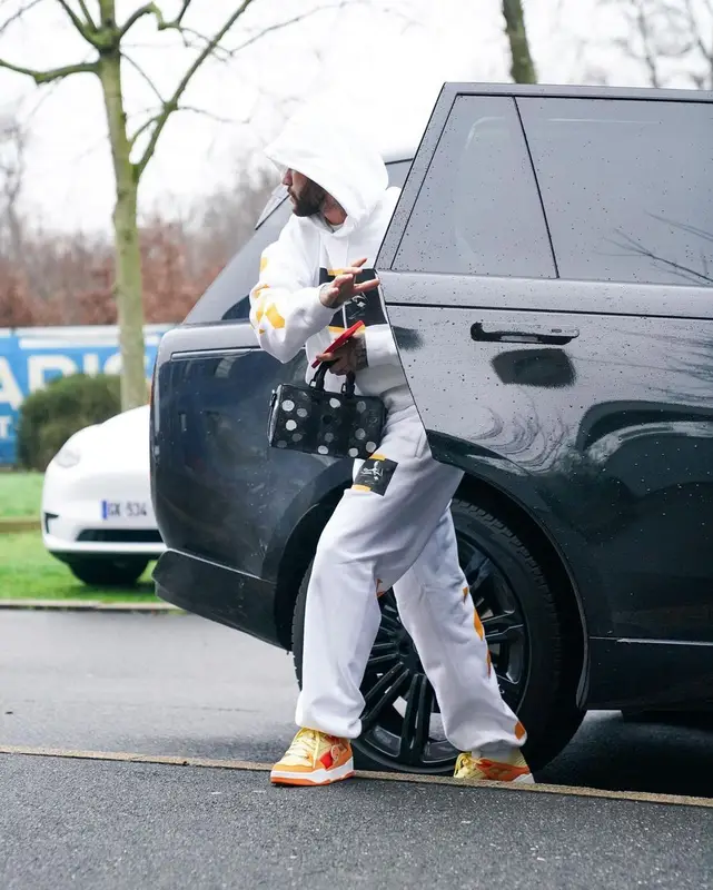 Neymar outfit in Off-White, Puma, and Louis Vuitton, 2023