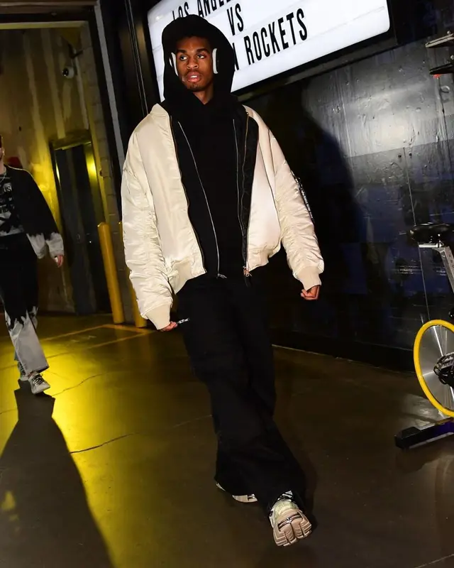 Joshua Christopher outfit in Vetements, Apple, and Alpha Industries, 2023