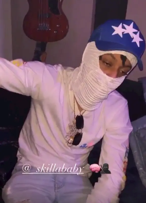 Skilla Baby outfit in Brain Face, 2023