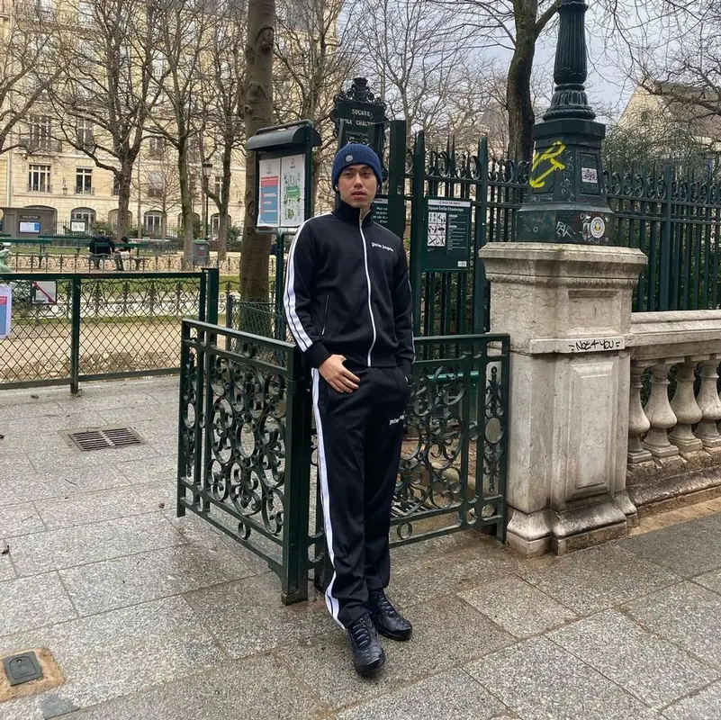 J2Lasteu outfit in Palm Angels, Nike, and Stone Island, 2021