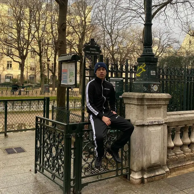 J2Lasteu outfit in Palm Angels, Nike, and Stone Island, 2021