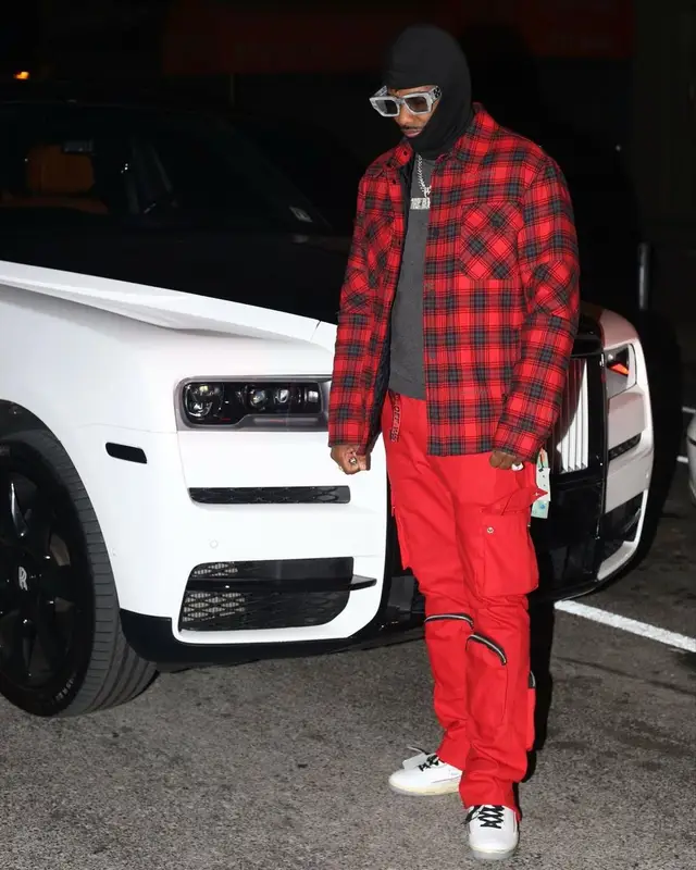 Fabolous outfit in Earned, Nike, and Off-White, 2023