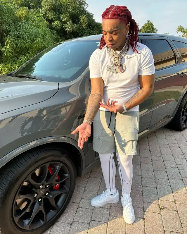 Lil Gotit outfit in Nike, 2023