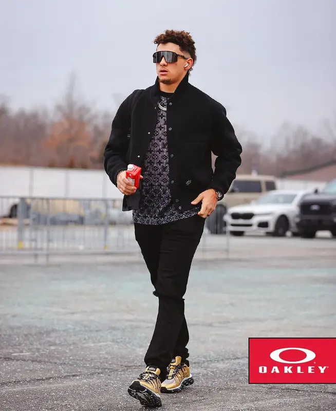 Patrick Mahomes II outfit in Louis Vuitton, Amiri, and Oakley, 2023