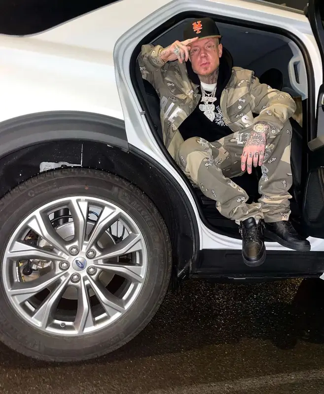 Millyz outfit in Vlone and Nike, 2023