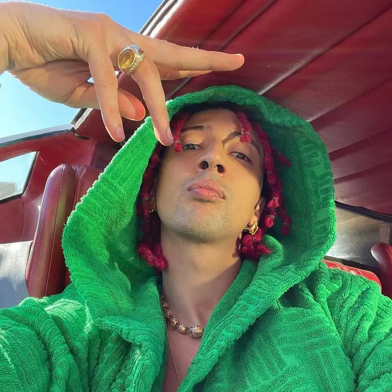 Ghali outfit in Medea and Bottega Veneta, 2021