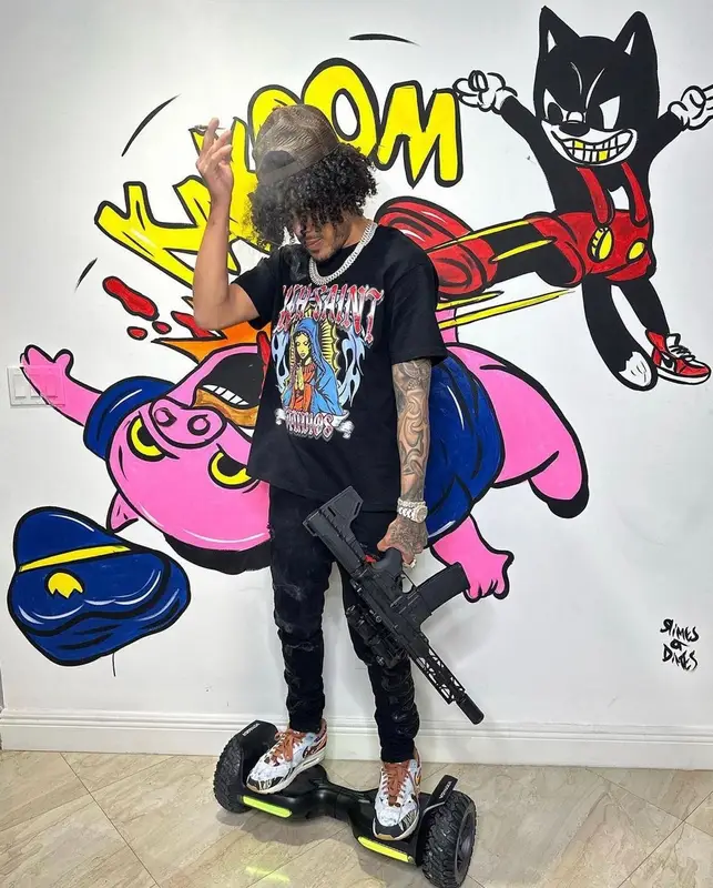 King Cid outfit in Rich Saints Studios, 2023