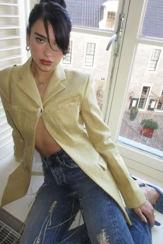 Dua Lipa outfit in Jacquemus and VRAM, 2023