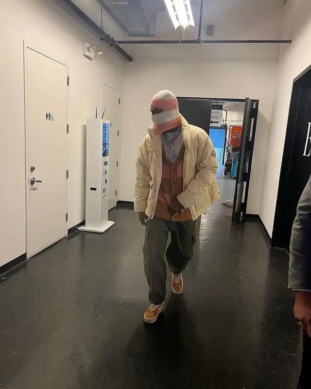 Dave East outfit in Joe Freshgoods and Vault by Vans, 2023