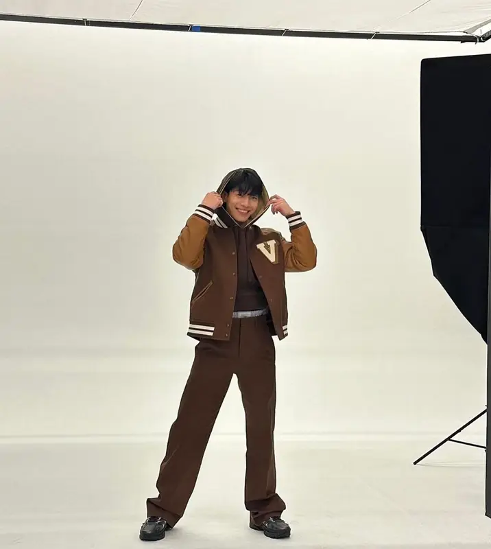 Wi Ha Jun outfit in Valentino, 2022