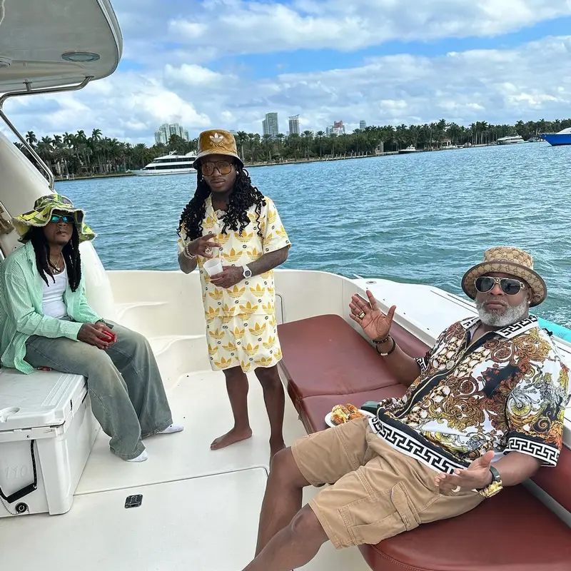 Jacquees outfit in Gucci and Adidas, 2023