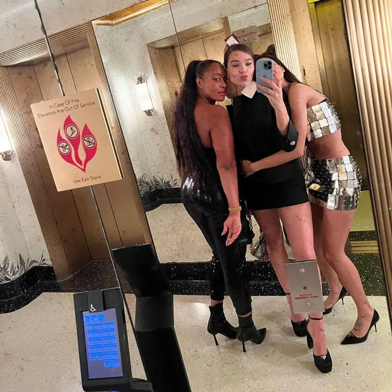 Hailee Steinfeld outfit in Prada, 2022