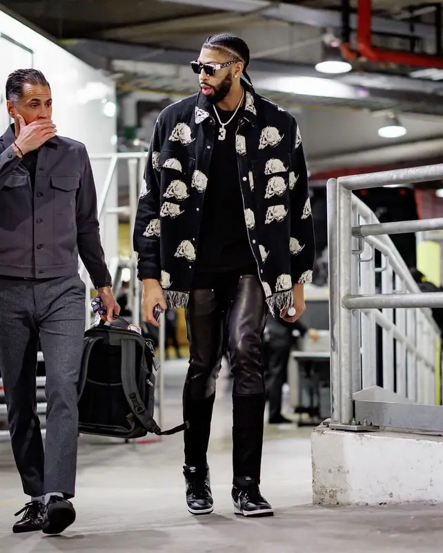 Anthony Davis outfit in Amiri, Nike, and Louis Vuitton, 2023