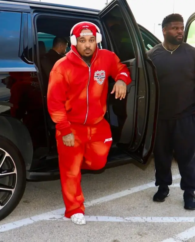Doe Boy outfit in Ricchezza Forever, 2023