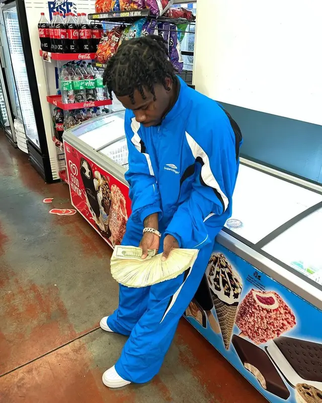 LBS Kee'vin outfit in Balenciaga and Nike, 2023
