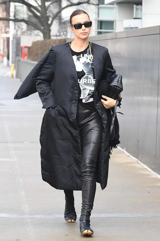 Irina Shayk outfit in Burberry, 2023