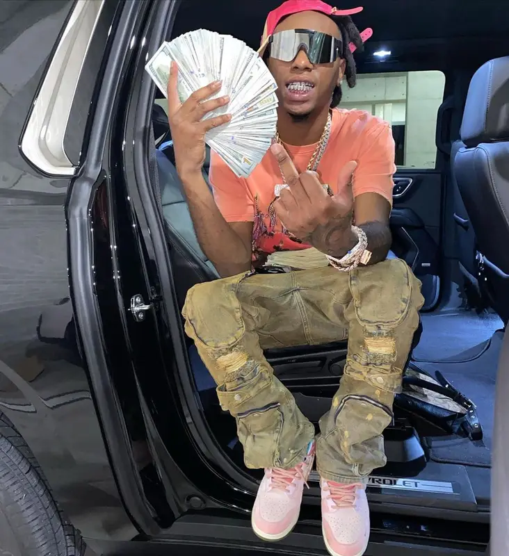 Goldenboy Countup outfit in Valabasas, Nike, and Pit Viper, 2022