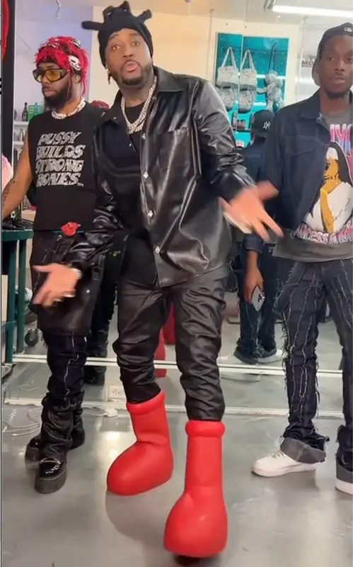 Fivio Foreign outfit in Whensmokeclears and MSCHF, 2023