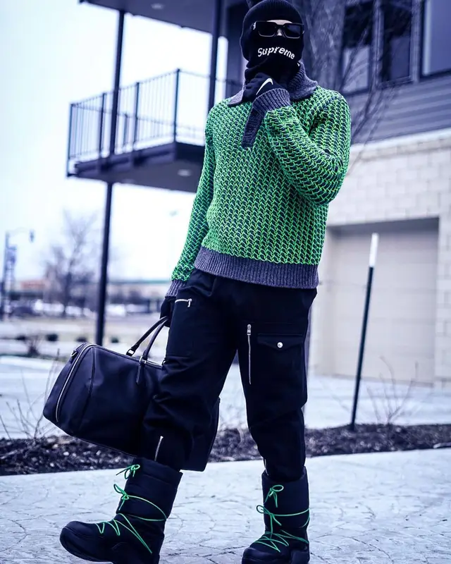 Skyy Moore outfit in Louis Vuitton, Supreme, and New Era, 2023