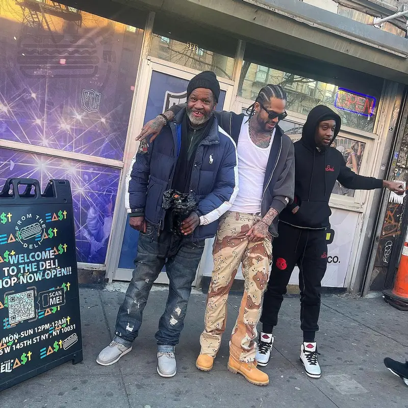 Dave East outfit in Gallery Dept., Ray-Ban, and Timberland, 2023