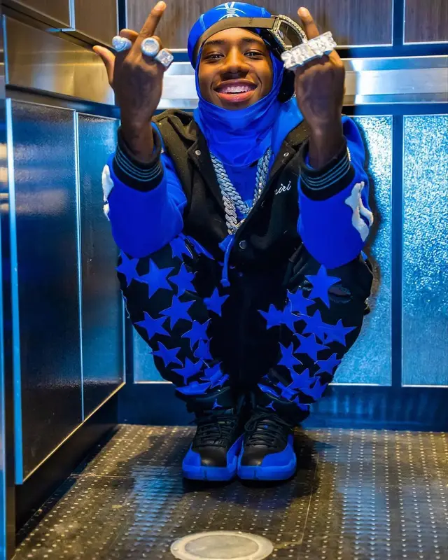 2Rare outfit in Amiri, Chemist, and Jordan, 2023