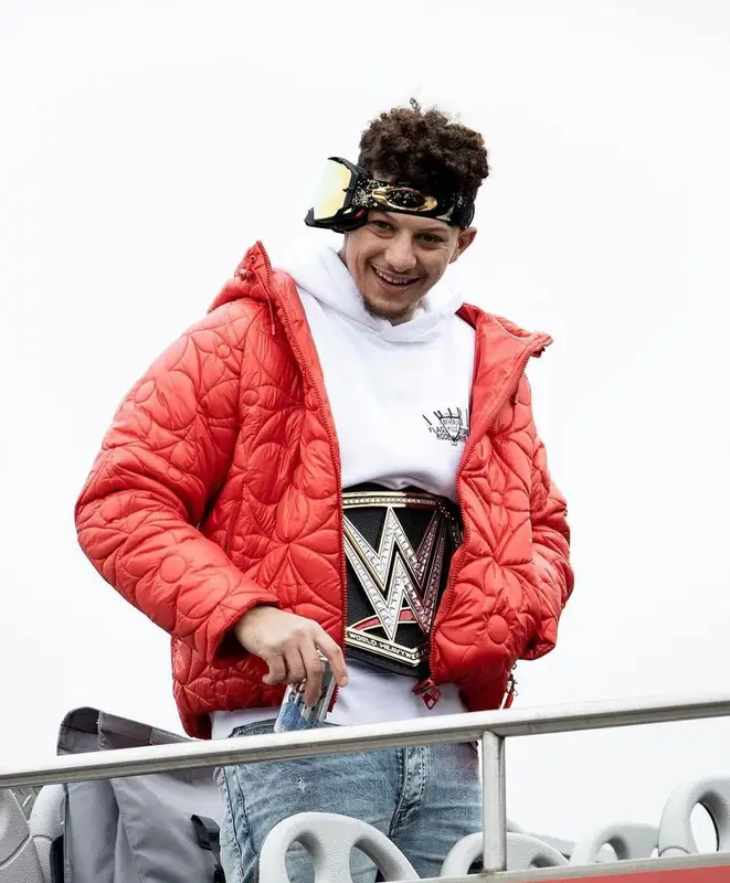 Patrick Mahomes II outfit in Louis Vuitton, Amiri, and Oakley, 2023