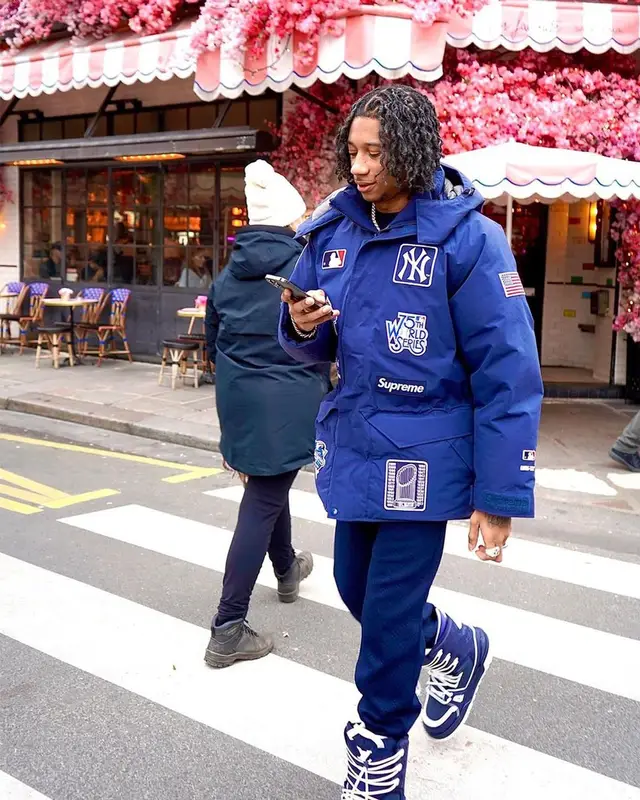 Digga D outfit in Supreme, New Era, and New York Yankees, 2023