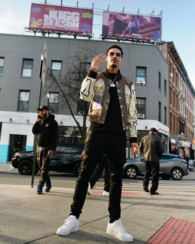Jay Critch outfit in Who Decides War, Amiri, and Cartier, 2023