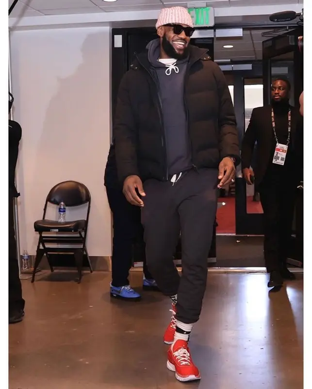 LeBron James outfit in John Elliott, Nike, and Off-White, 2023