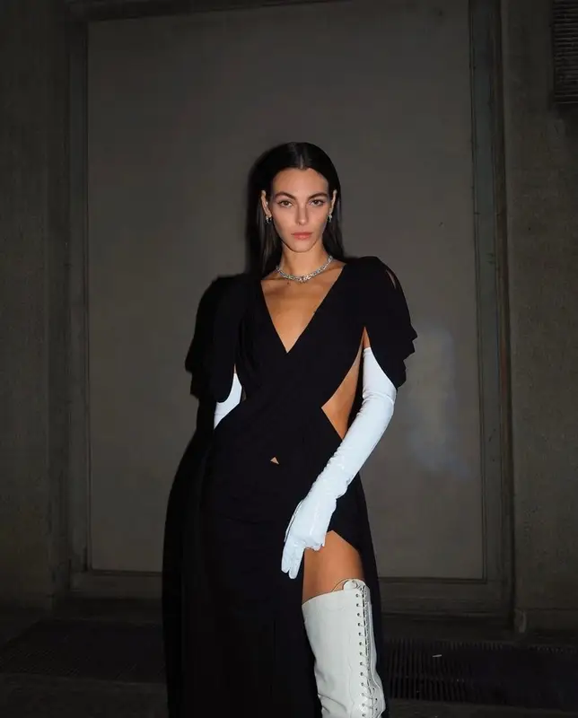 Vittoria Ceretti outfit in Bvlgari and Gucci, 2023