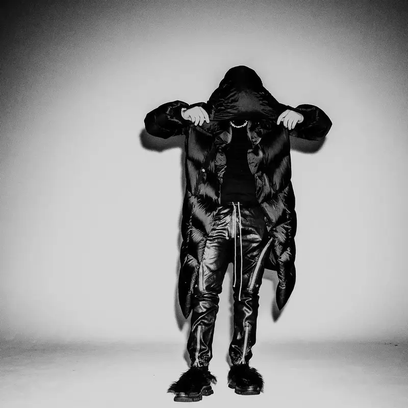 Yeat outfit in New Era and Rick Owens, 2023
