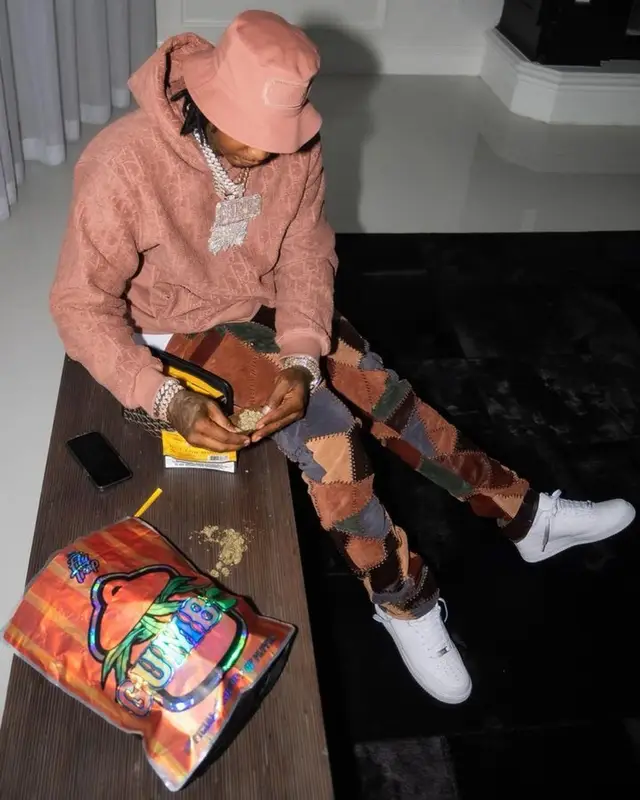 Moneybagg Yo outfit in Nike and Dior, 2023
