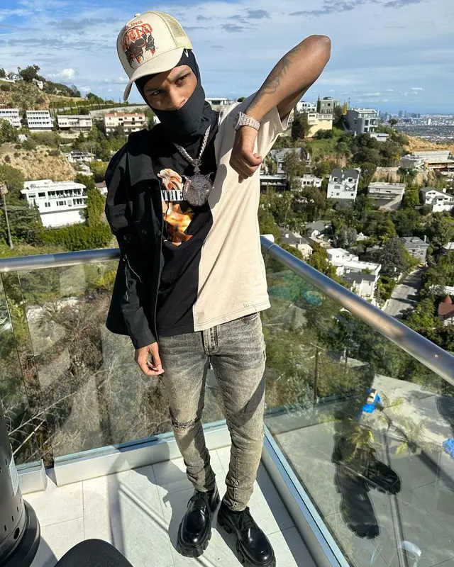 Toosii outfit in Dead Than Cool, Rolling Loud Merch, and Nike, 2023