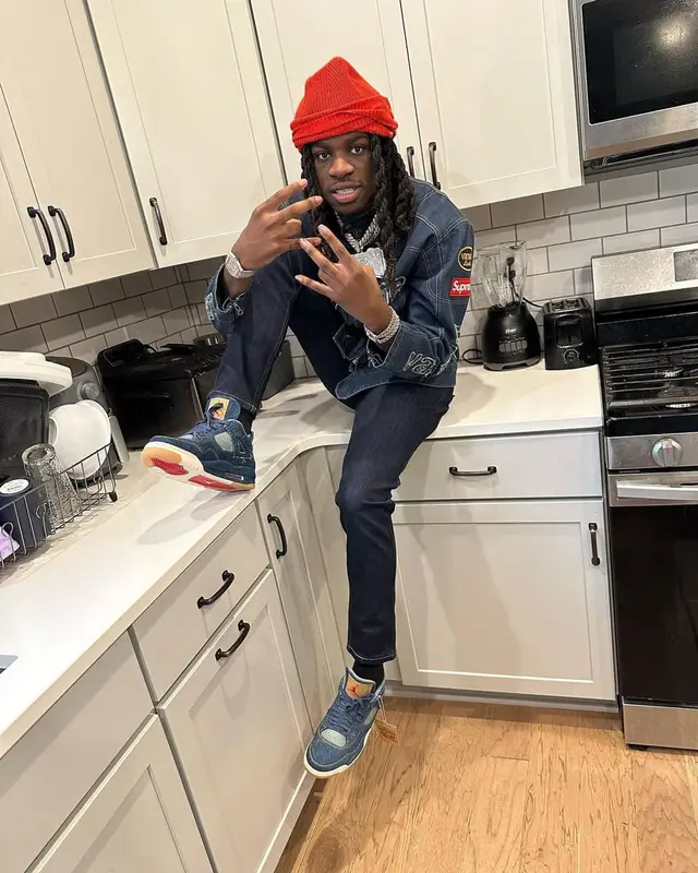 SleazyWorld Go outfit in Levi’s, Supreme, and New Era, 2023