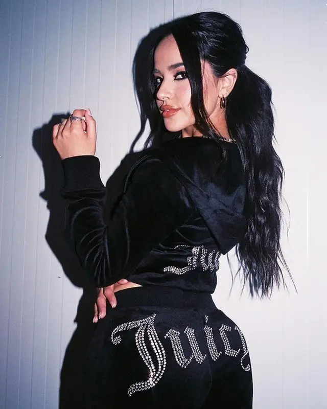 Becky G outfit in Juicy Couture, 2022