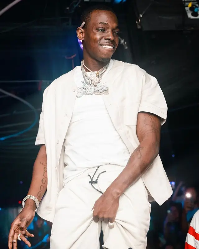 Bobby Shmurda outfit in Rta and Jordan, 2023
