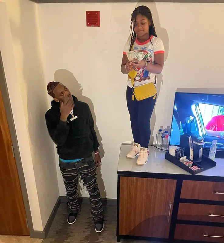 Famous Dex outfit in 28 Legacy, Valabasas, and Nike, 2023
