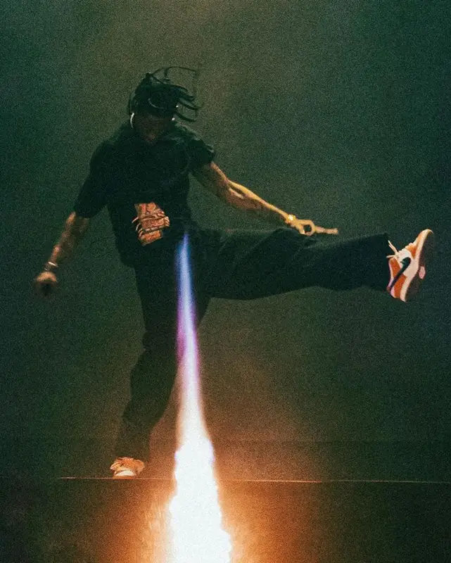 Travis Scott outfit in Balenciaga, Nike, and Mannahatta NYC, 2023