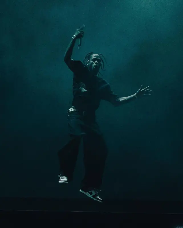 Travis Scott outfit in Balenciaga, Nike, and Mannahatta NYC, 2023