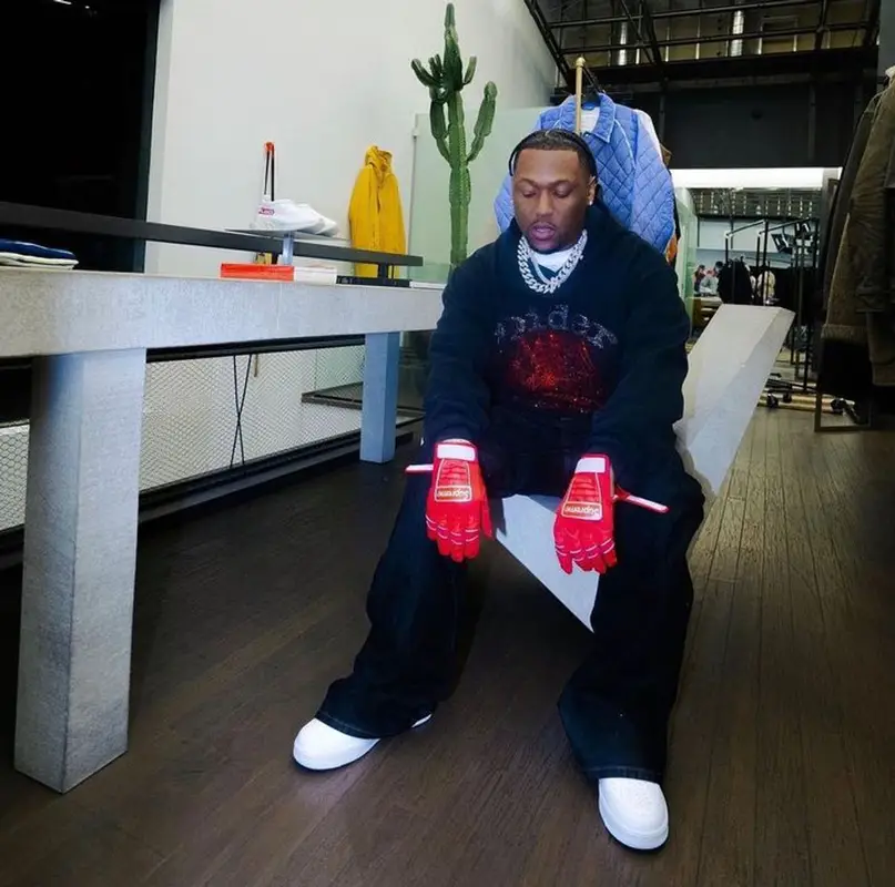 HitBoy outfit in Spider Worldwide, Nike, and Supreme, 2023
