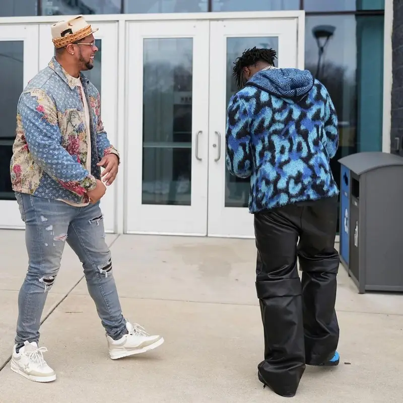 Shaq Lawson outfit in Roam The Halls, 2023