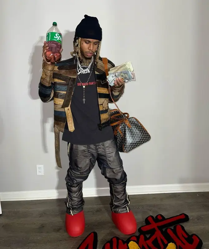 Lil Gnar outfit in Maison Margiela, Ksubi, and H&M, 2023