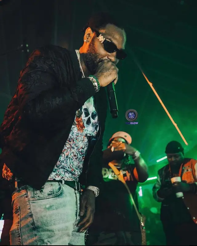 Peezy outfit in Amiri, Bottega Veneta, and Versace, 2023
